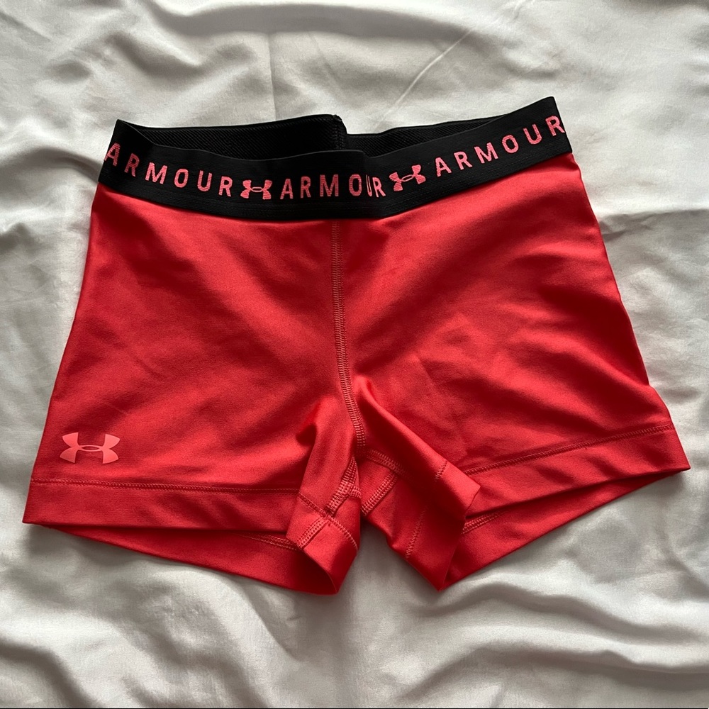 XS under armour gym shorts